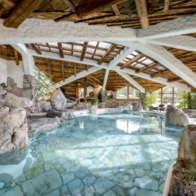 Rock pool & sauna